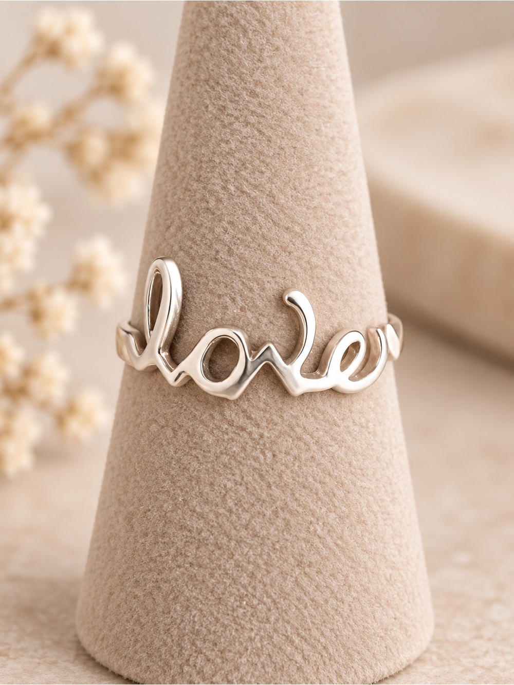 925 Sterling Silver Script LOVE Ring EUC Size 8 #723